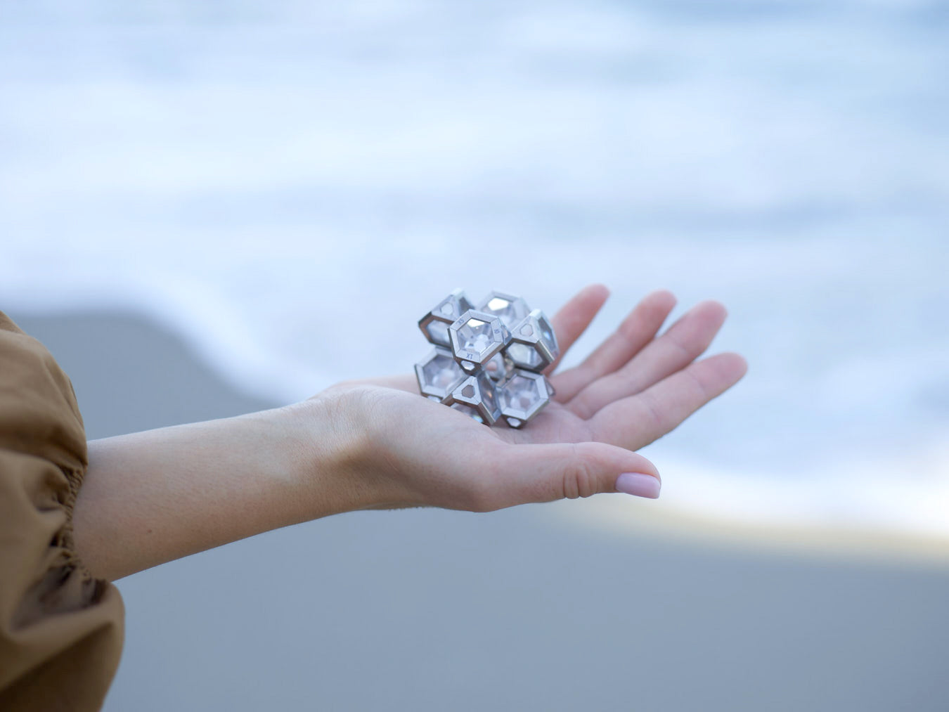 ARK TETRAHELIX COLLECTOR’S EDITION